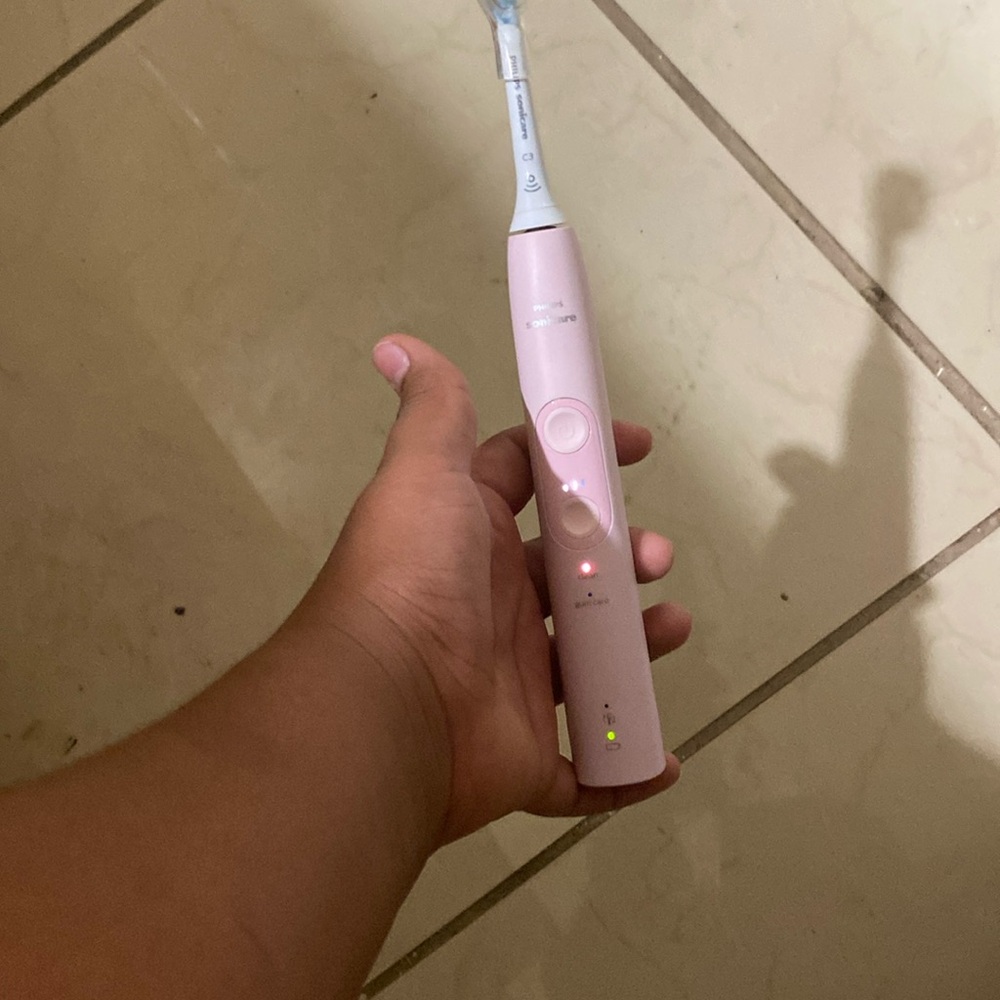 Brand new electric tooth brush